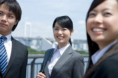 新人研修期間の平均ってどれくらい？研修期間を決めるポイントと注意点！ 会議hack