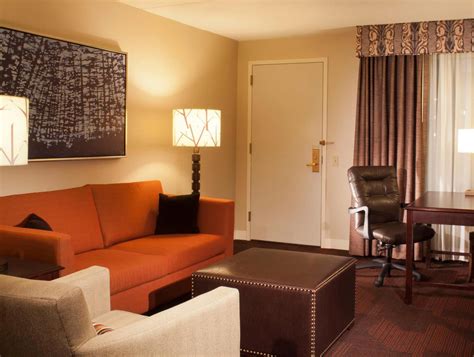 Embassy Suites Syracuse in East Syracuse (NY) - Room Deals, Photos ...