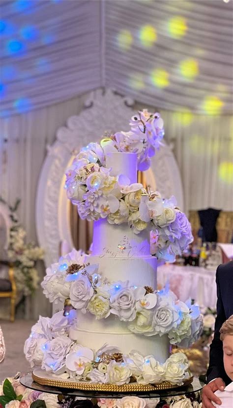 Wedding Cakes Flower Decorated Cake By Georgias Cakes Cakesdecor