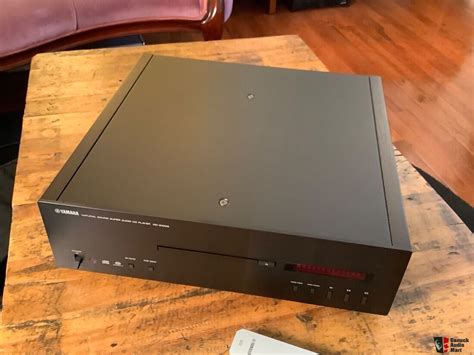 Yamaha CD S1000 SACD Player Photo 4090332 UK Audio Mart