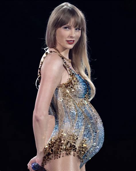 The Truth About The Viral Image Is That Taylor Swift Is Pregnant News