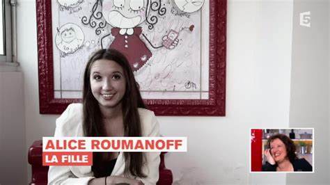 Anne Roumanoff Vue Par Sa Fille C Vous Youtube