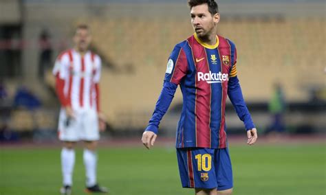 Lionel Messi picks a red card for the first time in his club football ...