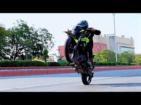 Yamaha FZ S V2 With Akrapovic Exhaust Installation Pure Sound YouTube