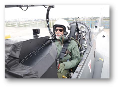 PM MODI Flies The Fighter Jet 'Tejas'