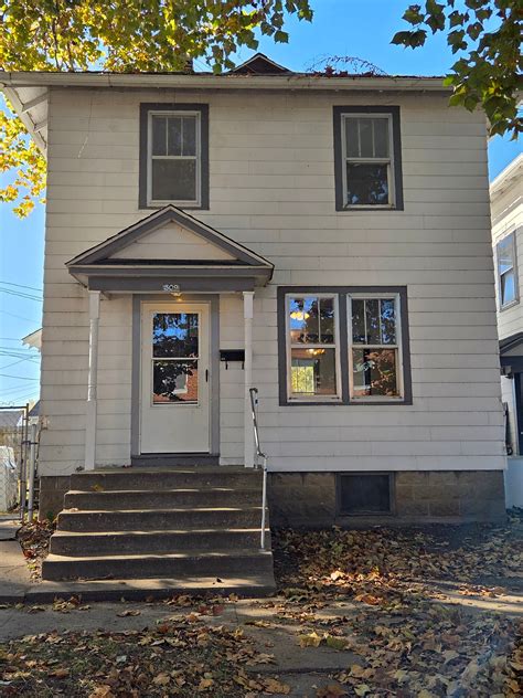 509 14th St, Fort Madison, IA 52627 - House Rental in Fort Madison, IA
