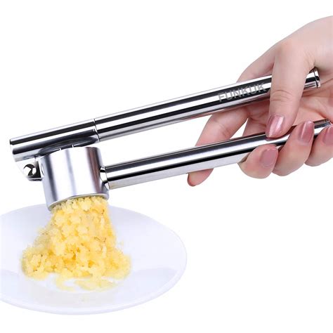 Garlic Press Stainless Steel Garlic Mincer PRESS 4 GARLICS PER TIME By