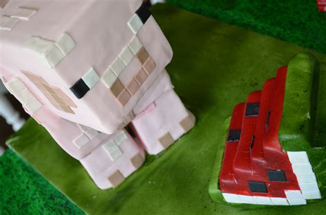 Minecraft Birthday Party Cake - Mom it Forward
