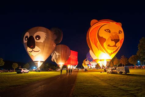 More Than 100 Hot Air Balloons Due To Fly At Longleats Sky Safari This