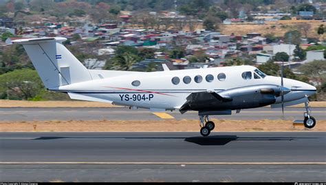 Ys P Private Beechcraft King Air Photo By Alonso Cisneros Id