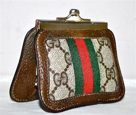 Fabulous Vintage Gucci Striped Monogramed Coin Purse Wallet