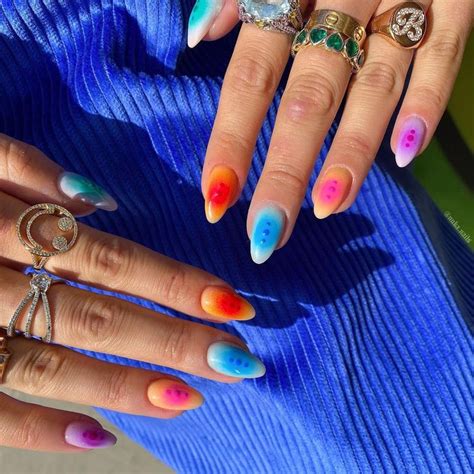 The Blurry Airbrush Nails Trend Is Officially The New Way To Ombré