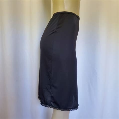 Vintage SHADOWLINE Half Slip SKIRT Satin NYLON Lingerie Black LACE