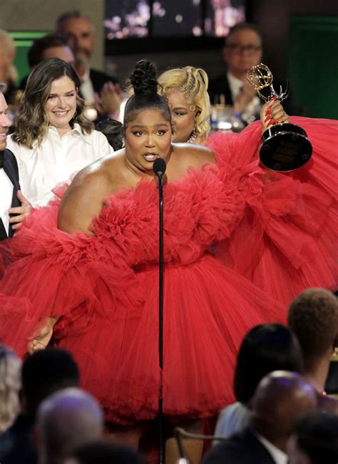 Emmys 2022 Lizzo In Giambattista Valli Couture Tom Lorenzo