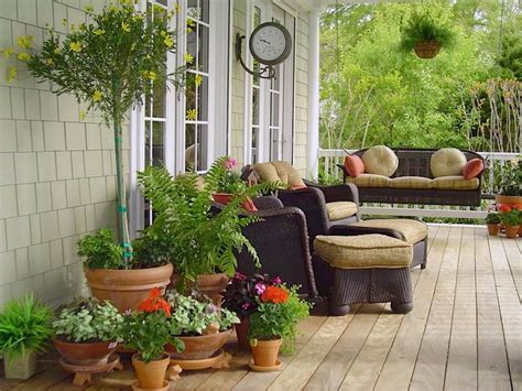 20 Gardens We Love From Hgtv Fans Hgtv Veranda Design Design Patio Front Porch Design