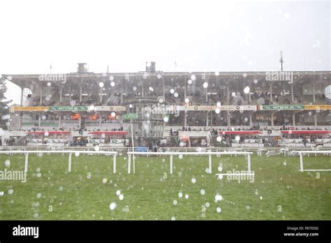 Rain Shower Hi Res Stock Photography And Images Alamy