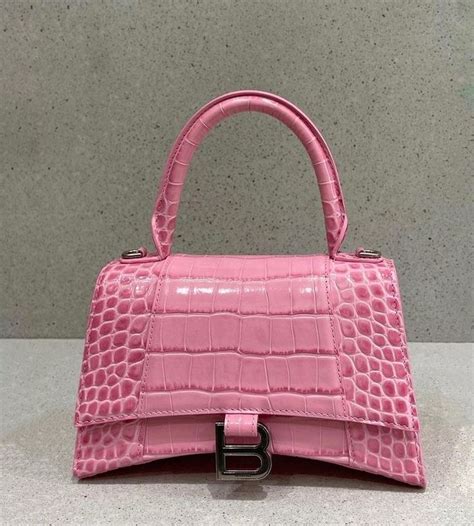 Розовая сумка 2021 | Bags, Bags designer fashion, Fashion bags