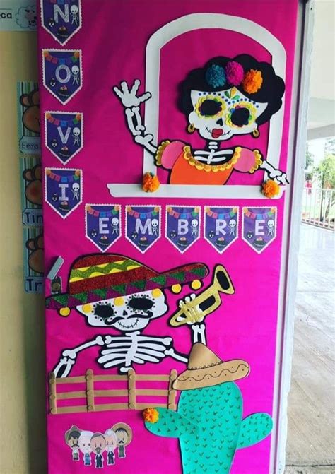 Puerta Decorada Del Mes De Noviembre D A De Muertos Decoraciones De