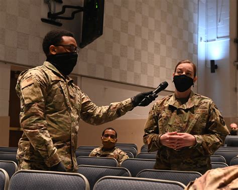 Afrc Aetc Senior Leaders Visit Th Airlift Wing Th Flying