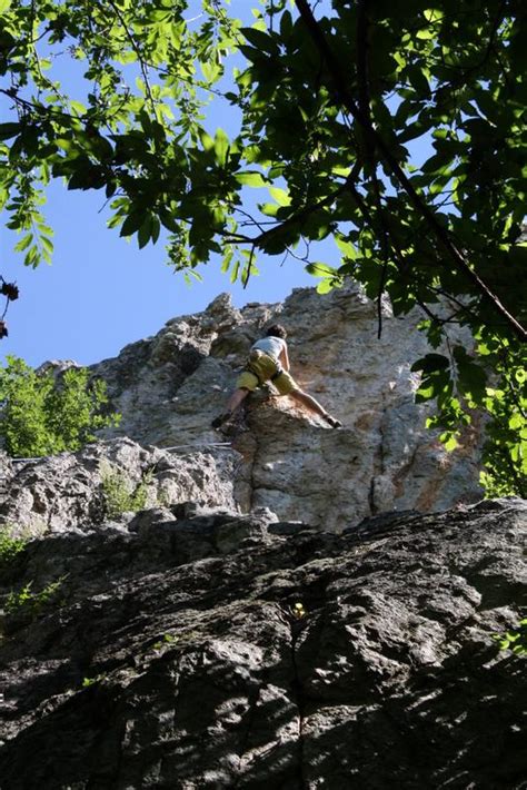 Roccavione Falesia Di Falesia Monotiri A Roccavione Piemonte