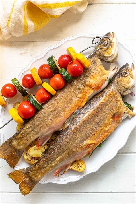 Gegrillter Saibling Ganzer Fisch Vom Grill Rezept Elle Republic