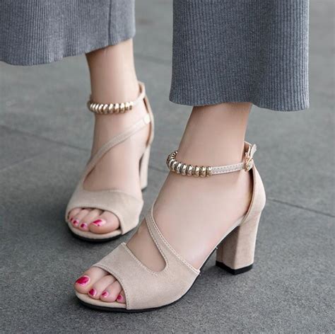 Comfortable Elegant Low Chunky Heel Shoes