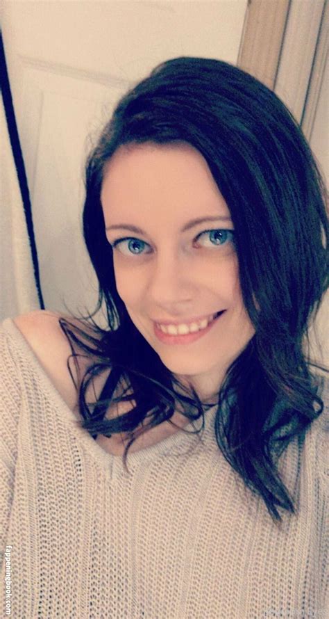 Bedroom Eyes Free Nude OnlyFans Leaks Fappening FappeningBook