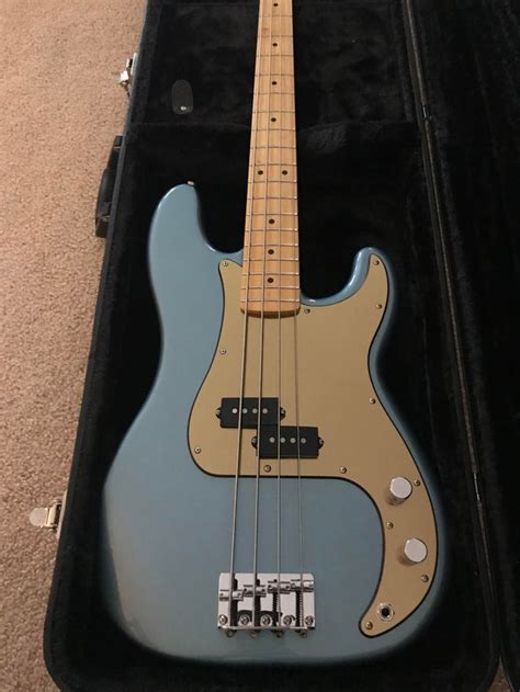 Nbd Fender Player Series P Bass Swapped Out The Stock White Pickguard For Gold The Most