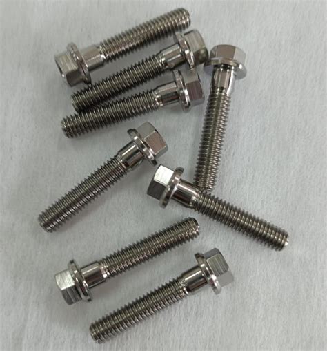 Heated Treated Titanium Flange Hex Cap Bolt And Screw Cutomized Gr Gr