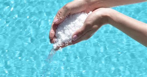 Cloro granulado ou líquido qual escolher para a sua piscina