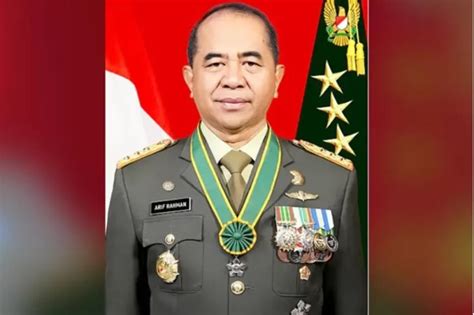 Deretan Jenderal Bintang 3 Tertua Yang Bertugas Di Mabes TNI AD Salah