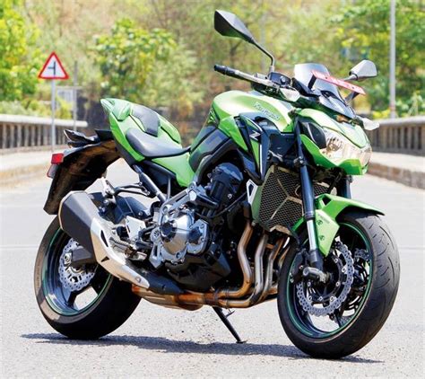 Test Riding The Kawasaki Z900