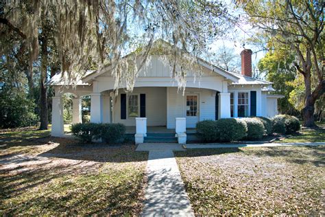 Craftsman Bungalow 1925 Hinesville Vanishing Georgia Photographs