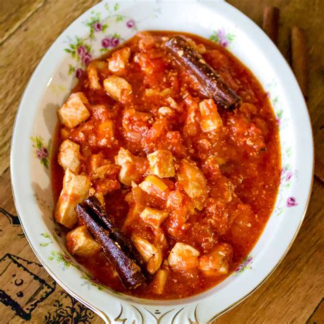 Chicken Stewed in Tomato Garlic and Cinnamon (Kota Kapama) – The Bossy ...