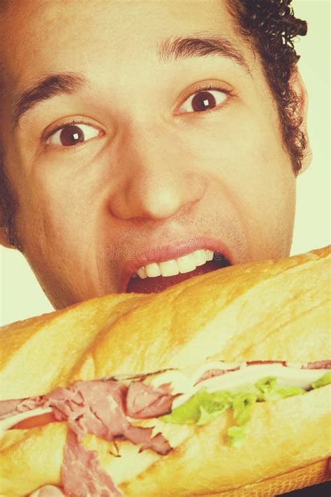 Sandwich Mangeur Dhommes Affamé Photo Stock Image Du Pain Adulte