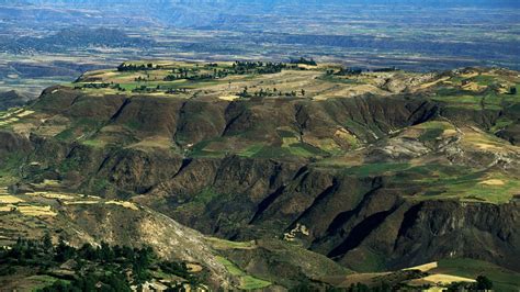 Facts About the Great Rift valley | Lake Tanganyika | Ngorongoro Crater