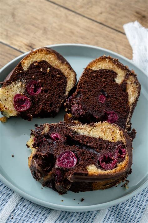 Saftiger Marmorkuchen mit Kirschen mega lecker Rezept auch für den