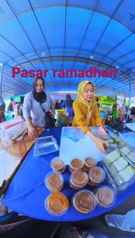 Pasar Ramadhan Luwuk Banggai Sulawesi Tengah Takjil Ramadan