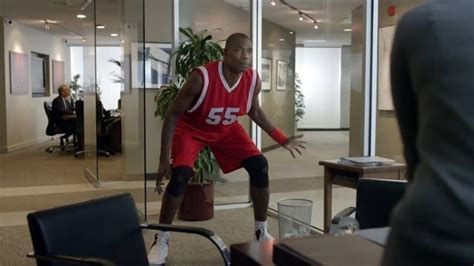 Geico: Dikembe Mutombo blocks your shot - DAILY COMMERCIALS