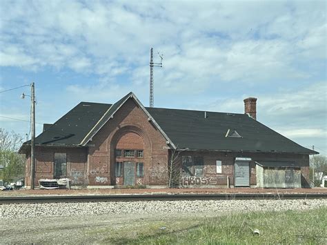 Funeral Planning In Plymouth, IN: Johnson Danielson's Unexpected Benefits Image 12