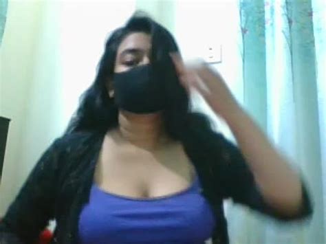 A Pinky Naked Stripping On Cam For Live Sex Video Chat InTheCrack