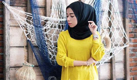 Perpaduan Warna Silver Untuk Baju Laura Blogs