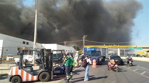 Registran Incendio En Agencia Cervecera De La Escondida