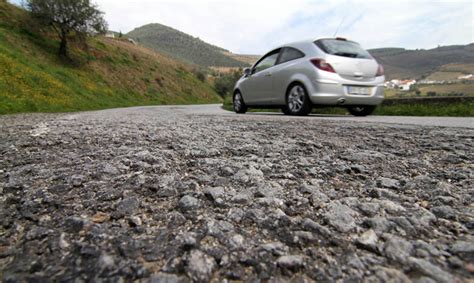 Avança estrada prometida há 30 anos o último troço da variante à EN222