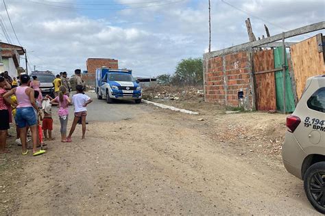 Chacina deixa seis mortos da mesma família em Jequié BA 05 10 2023