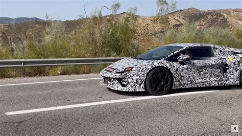 lamborghini temerario supercar scooped  close   august