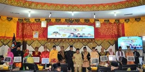 Dprd Kota Padang Gelar Paripurna Istimewa Memperingati Hari Ulang Tahun