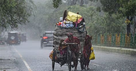 Delhi Ncr Receive Fresh Spell Of Rain Thunderstorm Brings Down