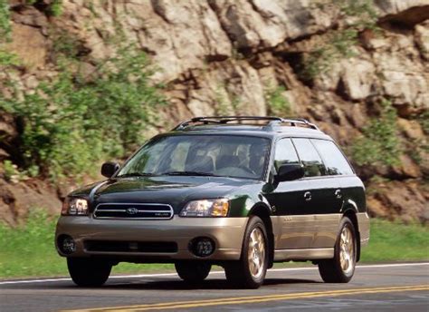 Subaru Outback Pictures Photos Gallery The Car Connection