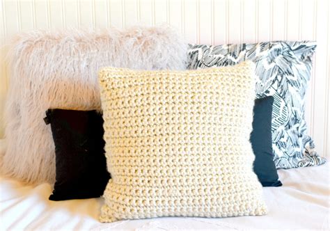 Super Chunky Crochet Pillow Project Mama In A Stitch